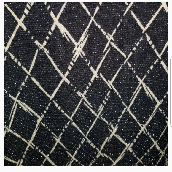 Matching Skirt & Top Set - Picture 3 of 8